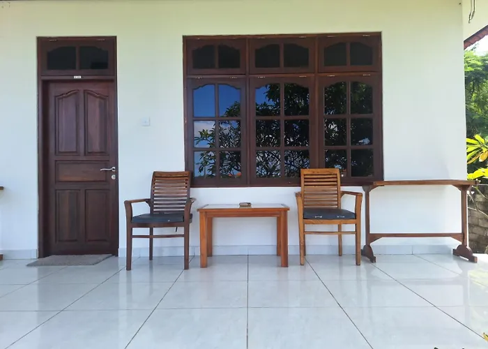 Batu Jaran Hill & Lumbung Aparthotel Uluwatu